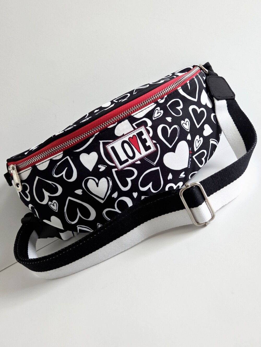 Brighton NWOT Hands-Free Waist Bag  Or Crossbody, Love Hearts, Black White & Red